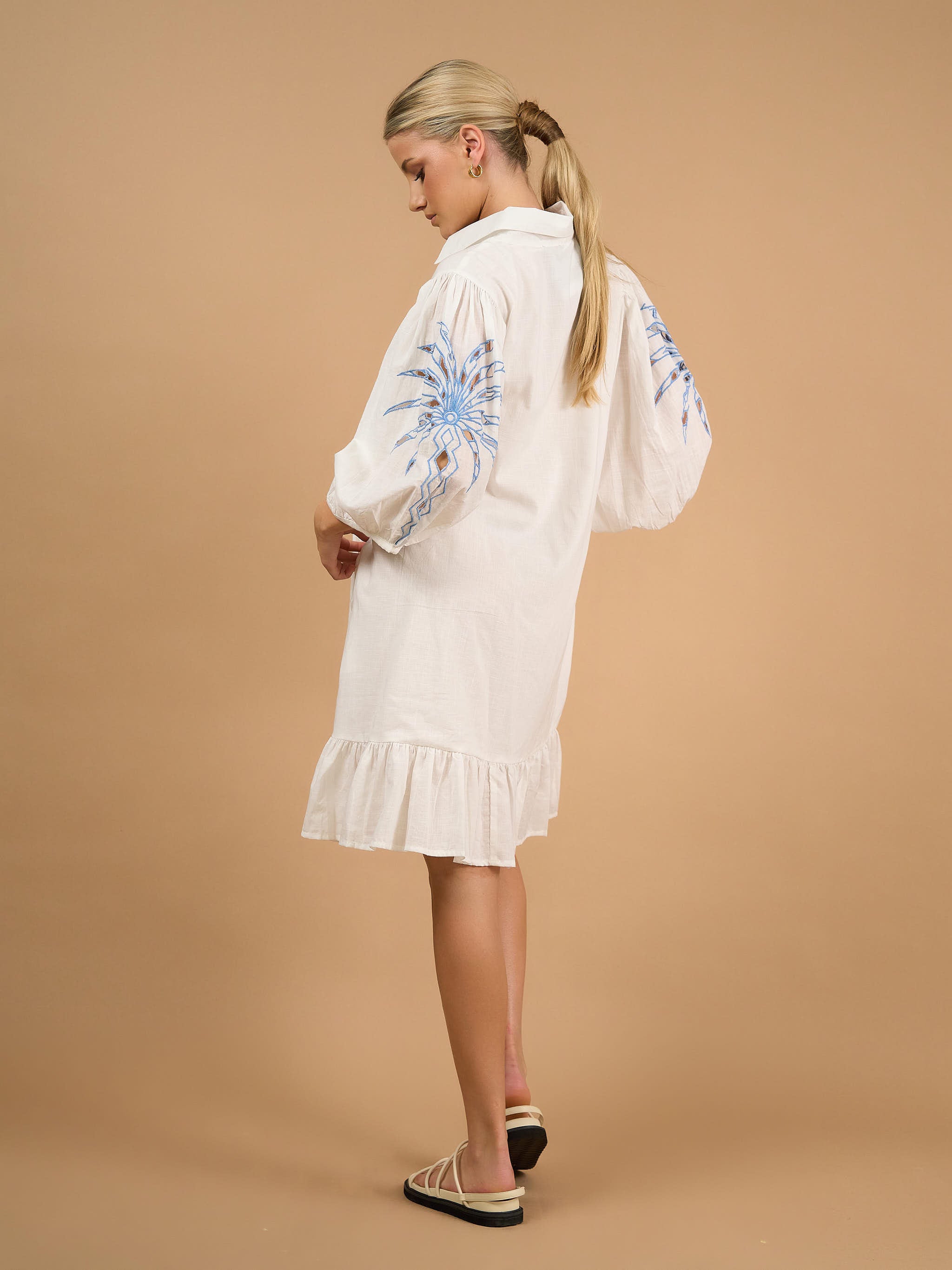 Collectivo June Dress - White/Blue Palm