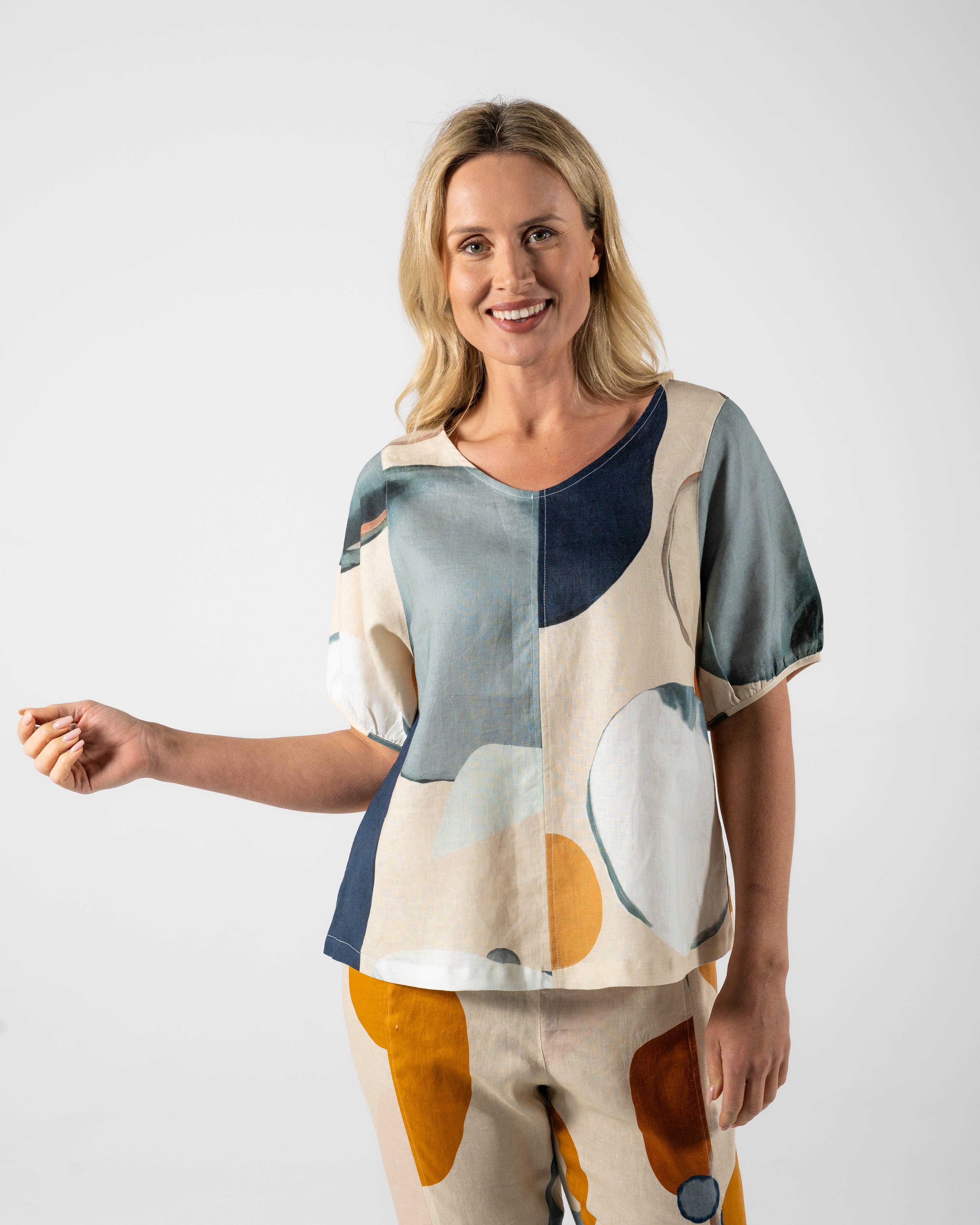 See Saw Short Sleeve Gathered Top - Copper/Navy Abstract Print