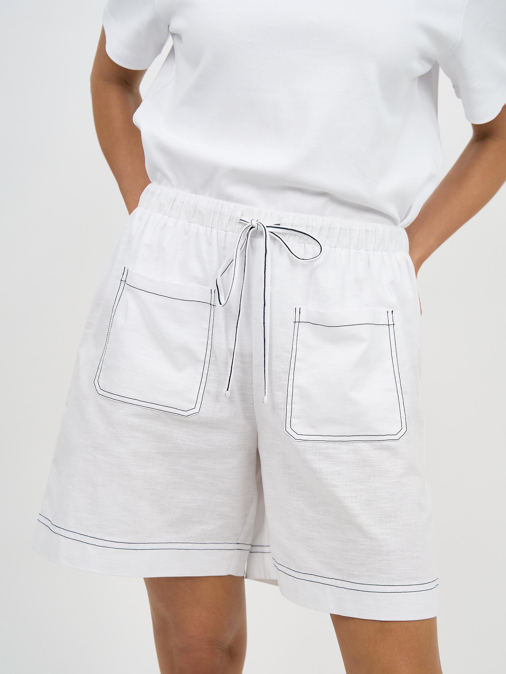 Liberty Rose Contrast Stitch Cotton Shorts - White