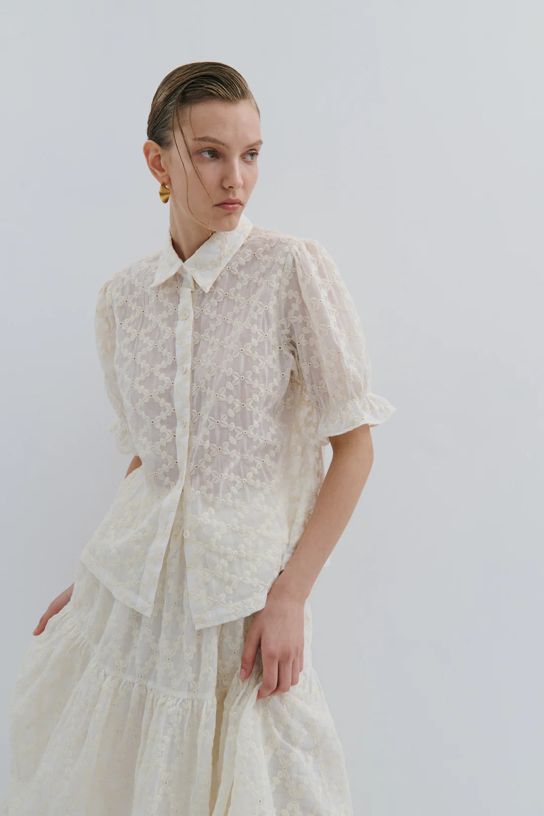 Maevarii Teacup Short Puff Sleeve Shirt - White Queen