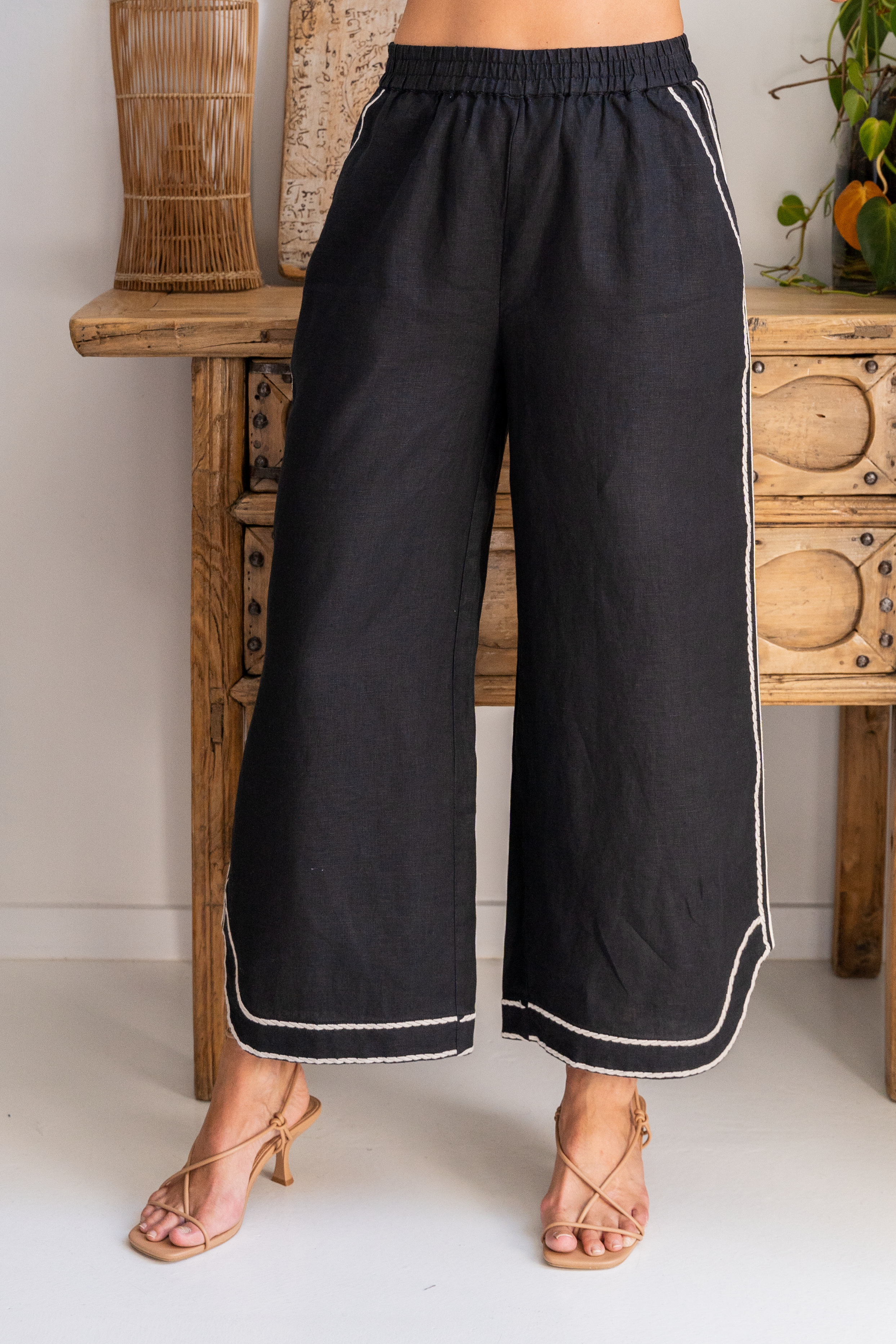 See Saw Embroidery Trim Wide Leg Pant - Black/Natural