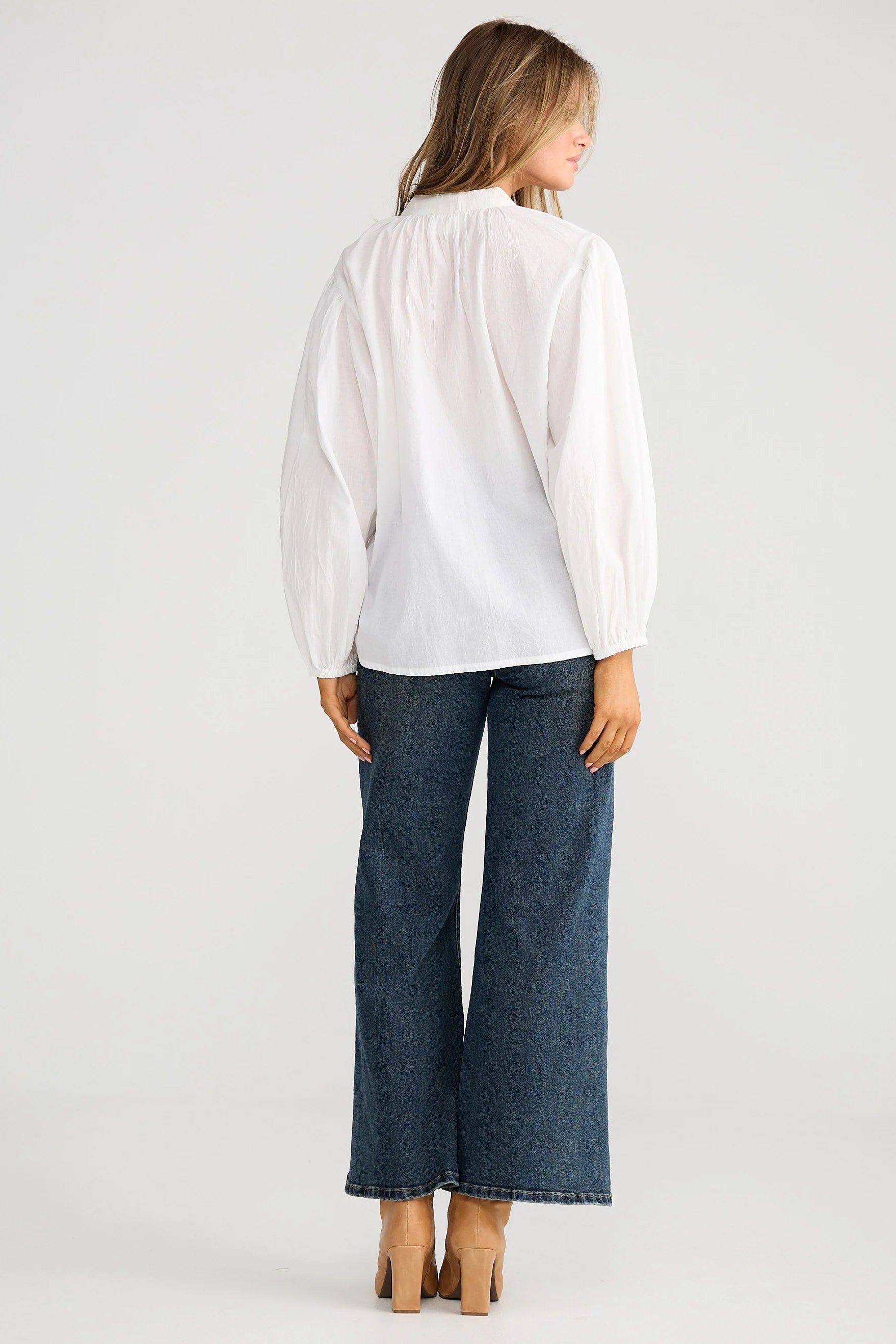 Talisman Zora Shirt - White with Black Embroidery