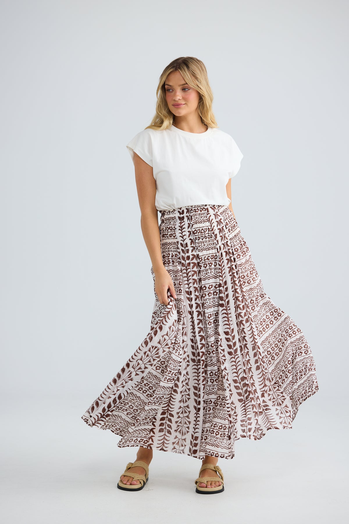 Talisman Balmoral Skirt - Chocolate Paro