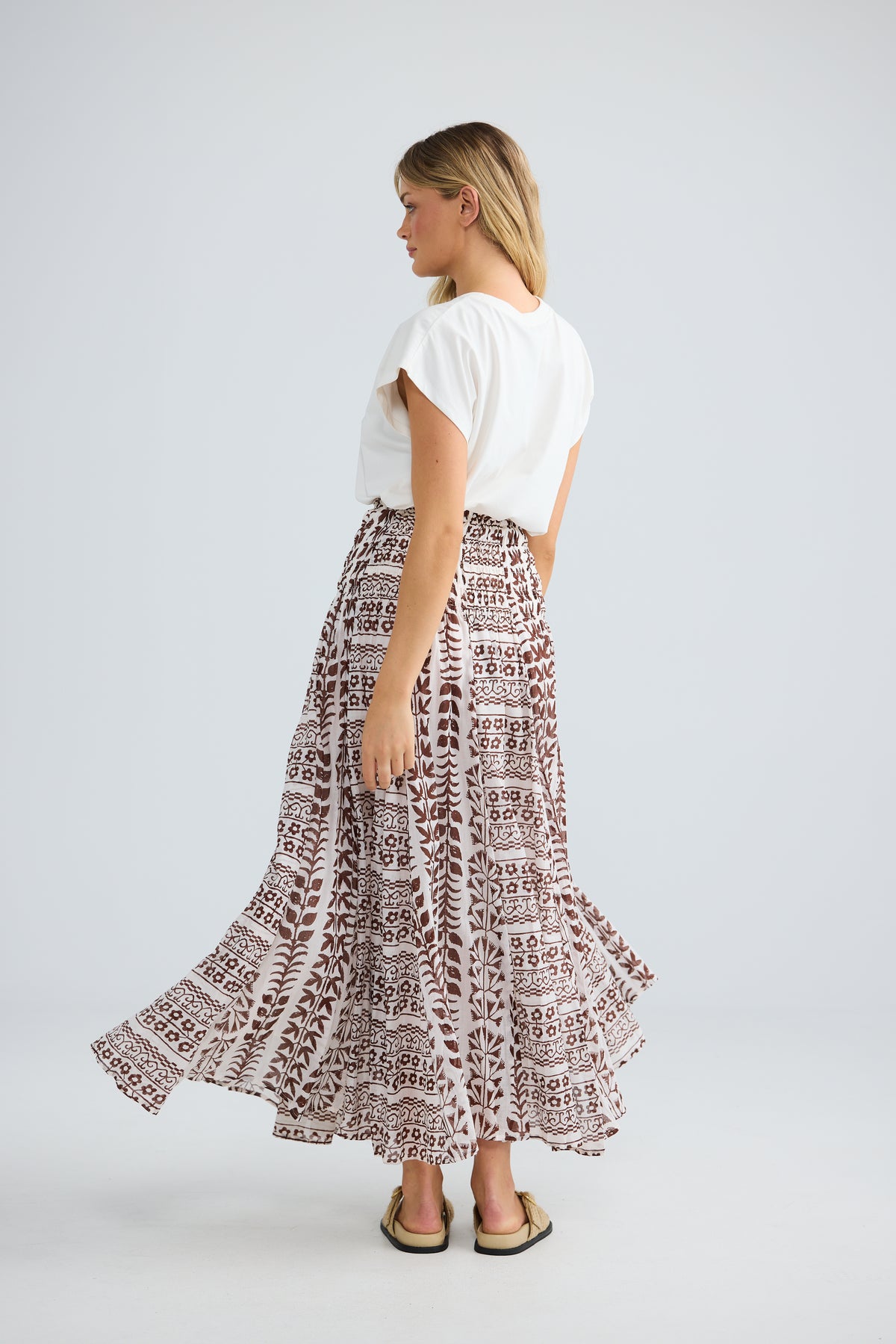 Talisman Balmoral Skirt - Chocolate Paro