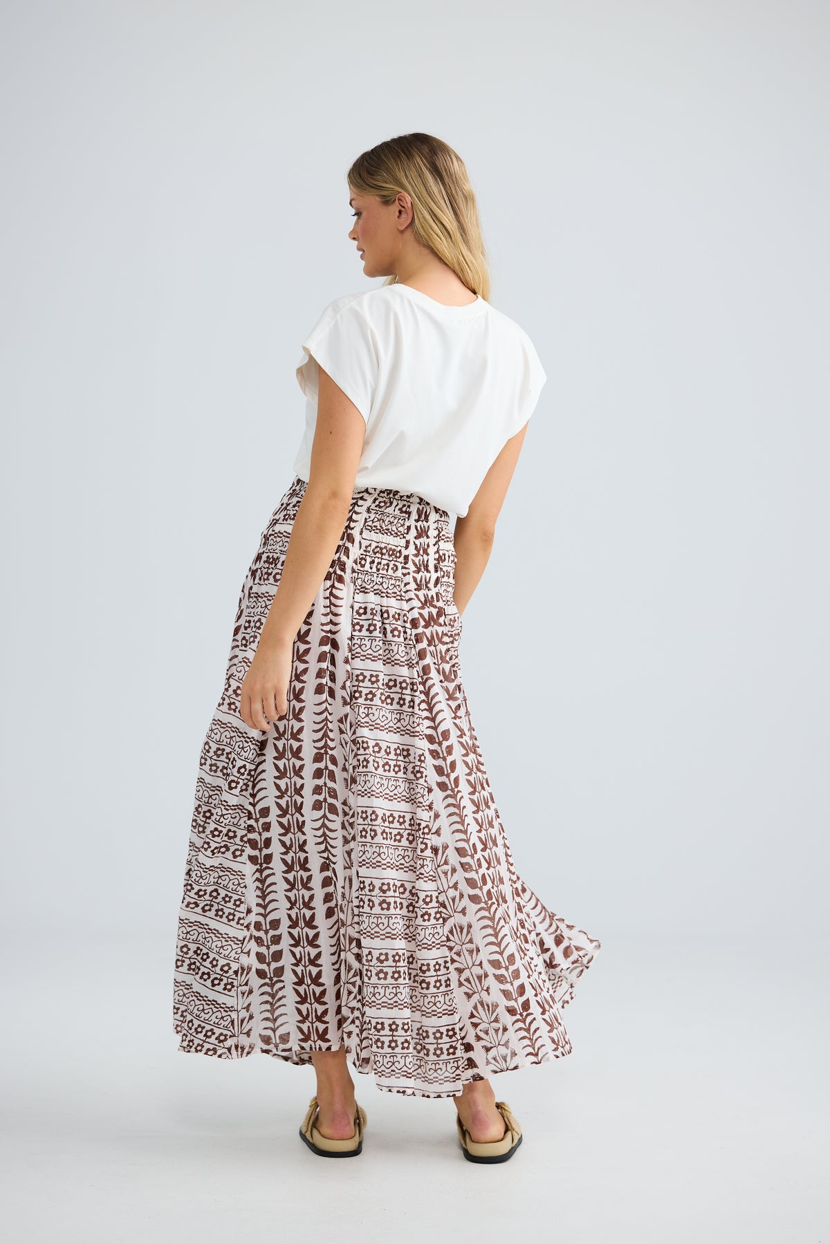 Talisman Balmoral Skirt - Chocolate Paro