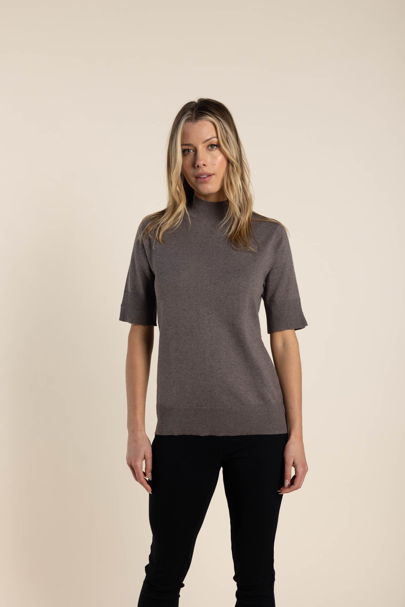 Two T's Mock Neck Knit Sleeve - Clove