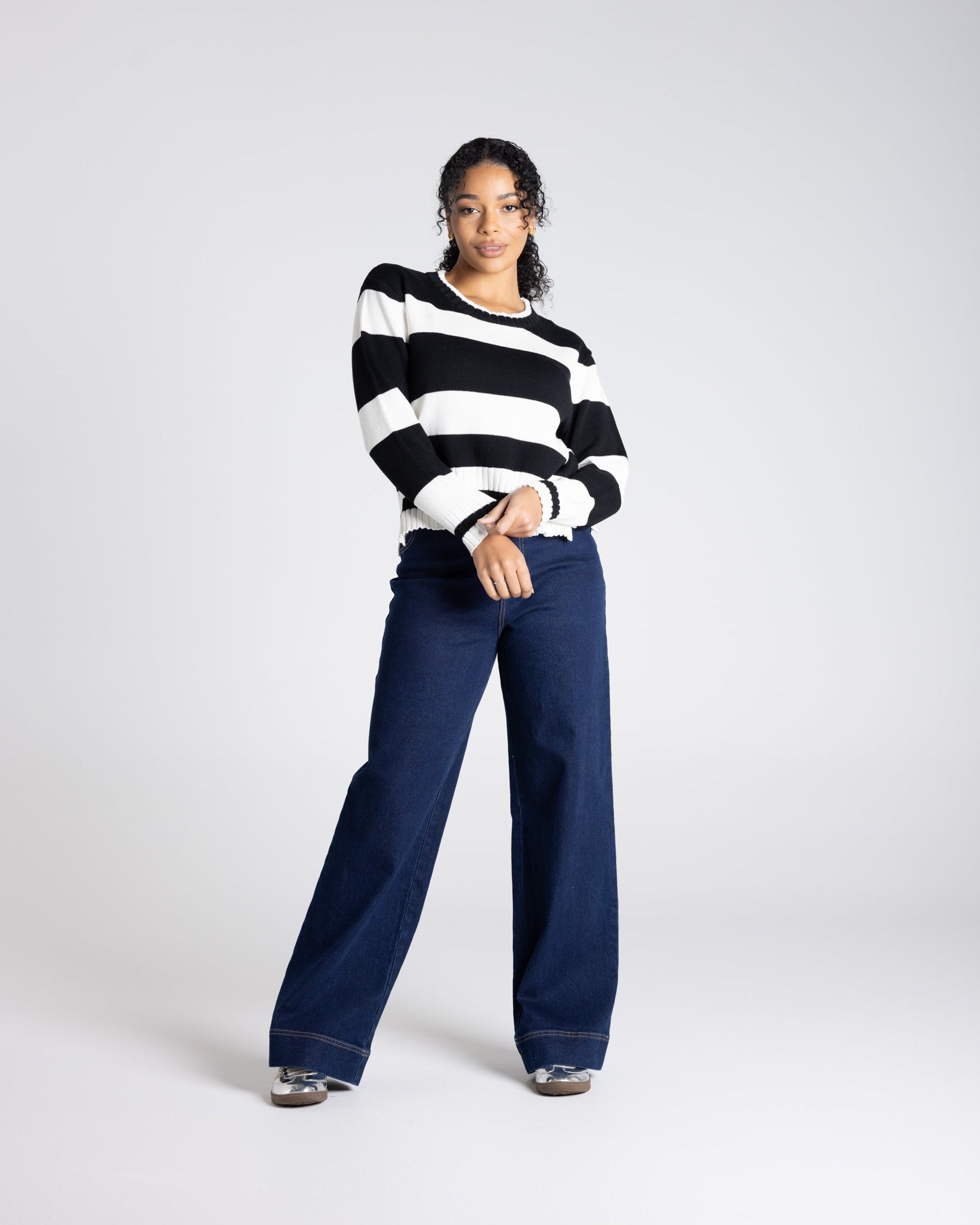 Two T's Dropped Shoulder Stripe Crew - Black/White