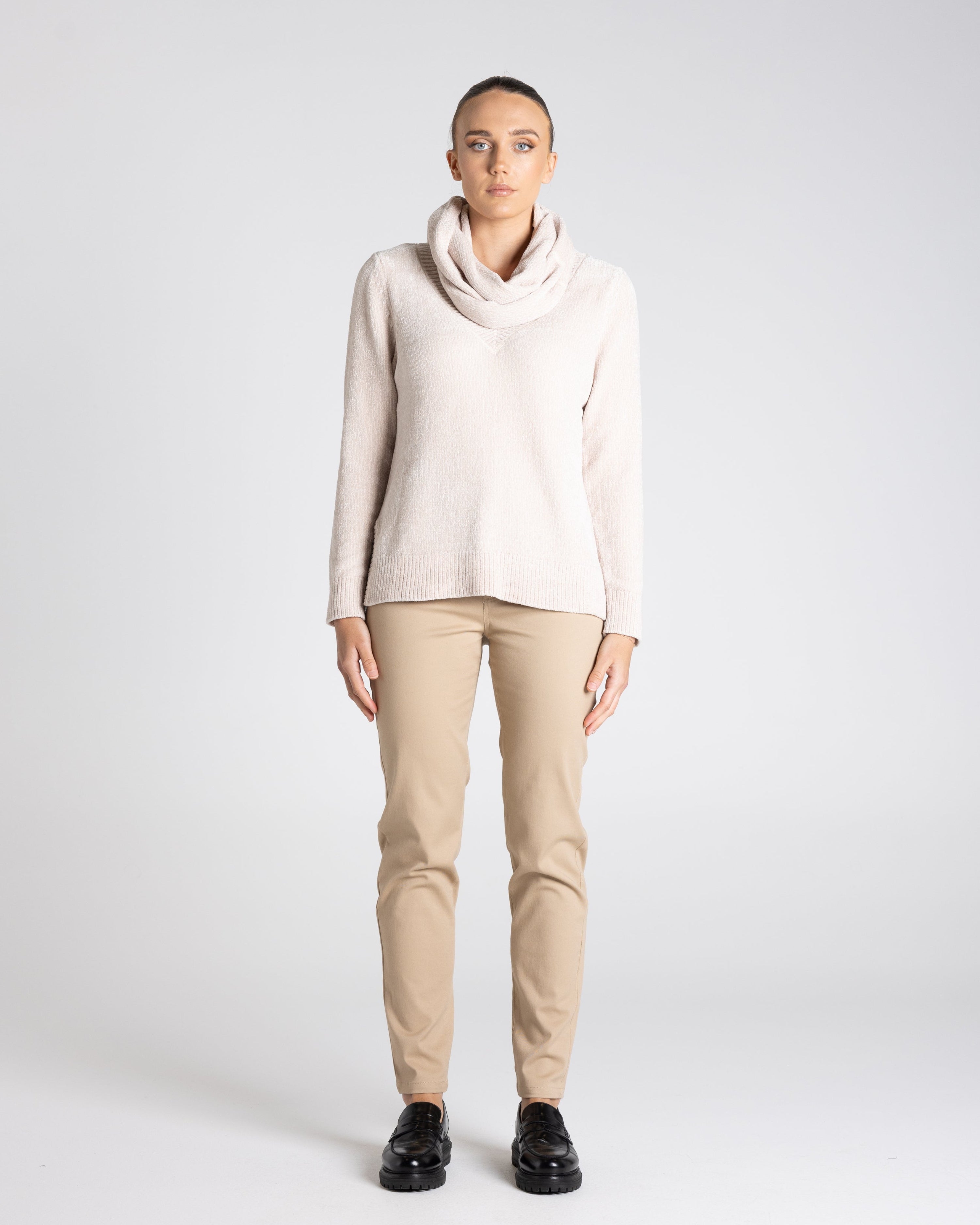 Two T's Chunky Chenille Knit Snood - Oat