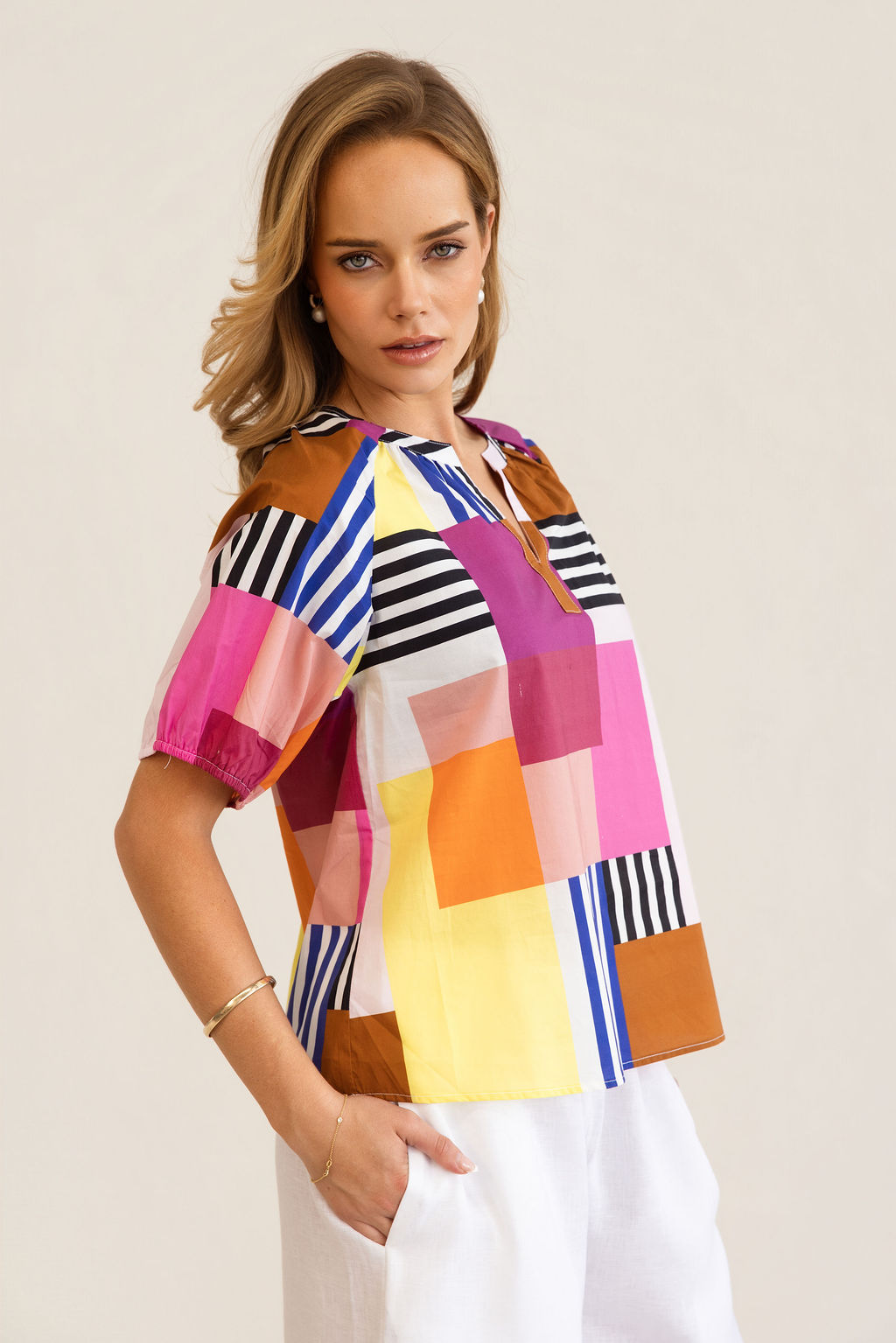 Kaleido Short Sleeves Top - Geo Art Print