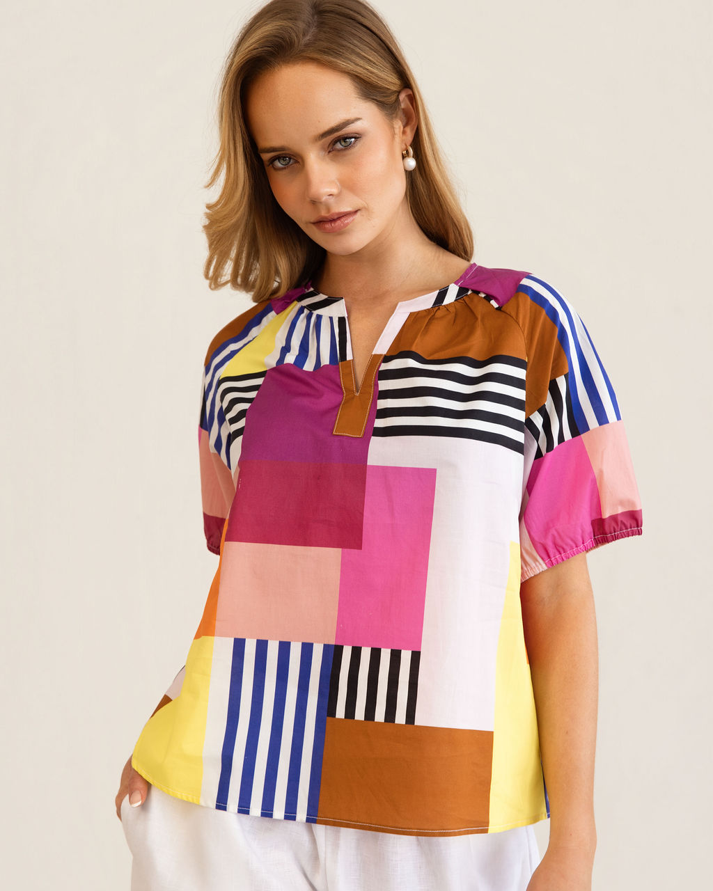 Kaleido Short Sleeves Top - Geo Art Print