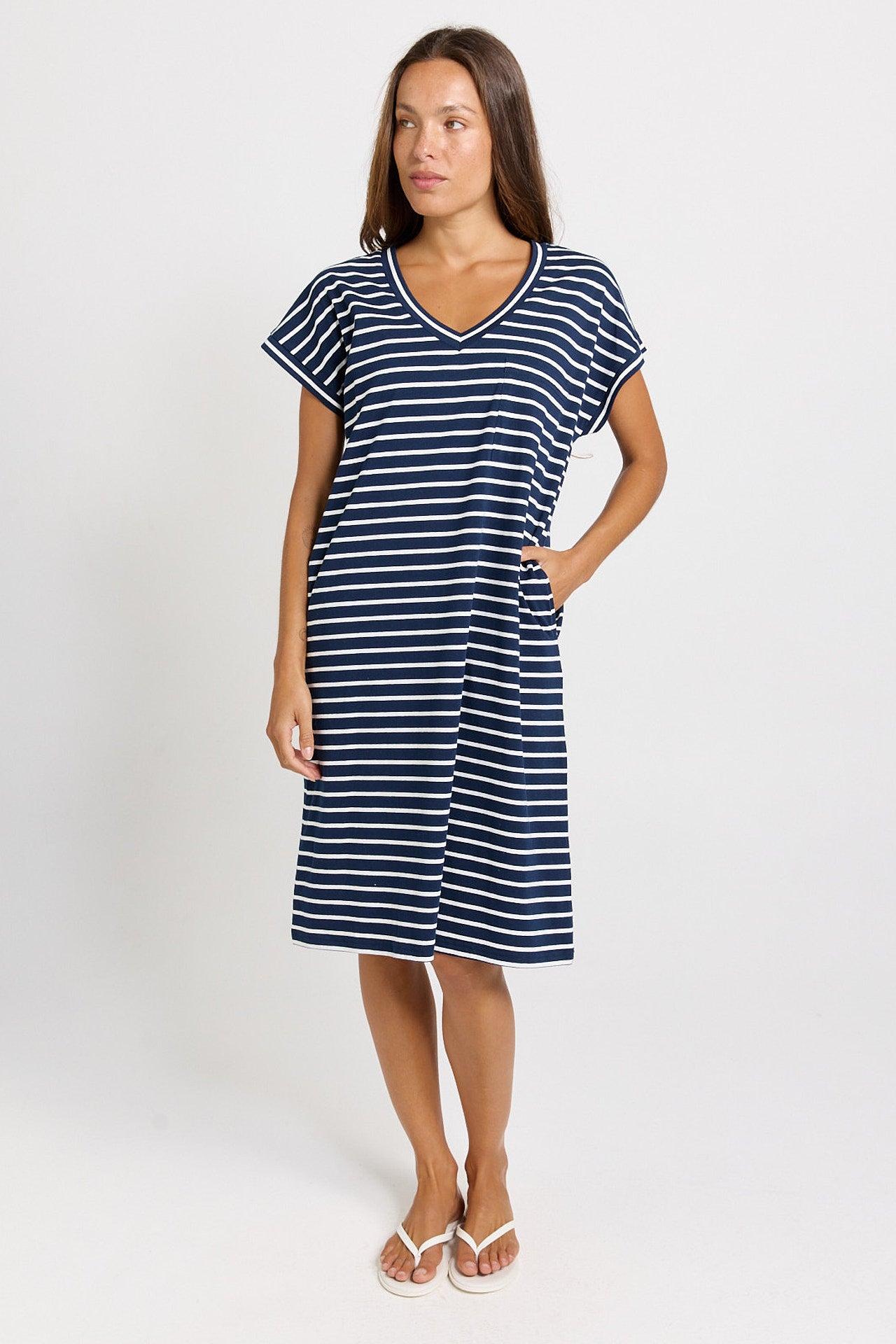 Betty Basics Zena T-Shirt Dress - Navy/White Stripe
