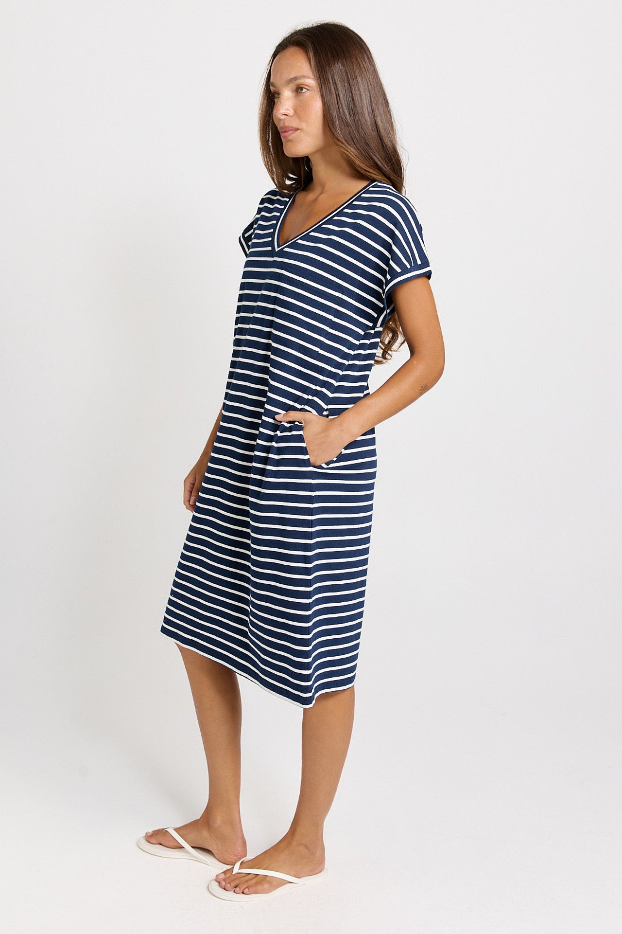 Betty Basics Zena T-Shirt Dress - Navy/White Stripe