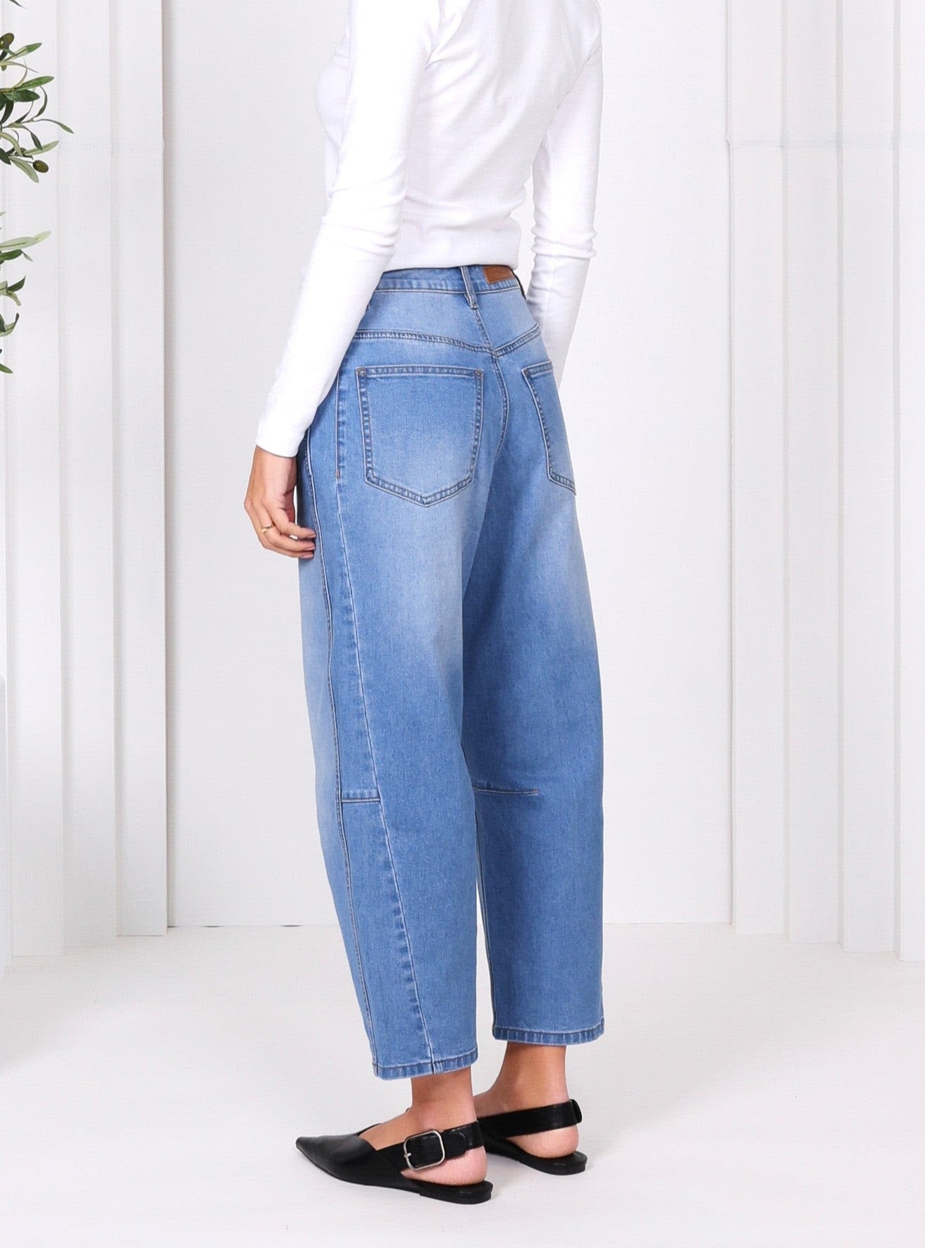 Monaco Toni Barrel Jeans - Light Blue