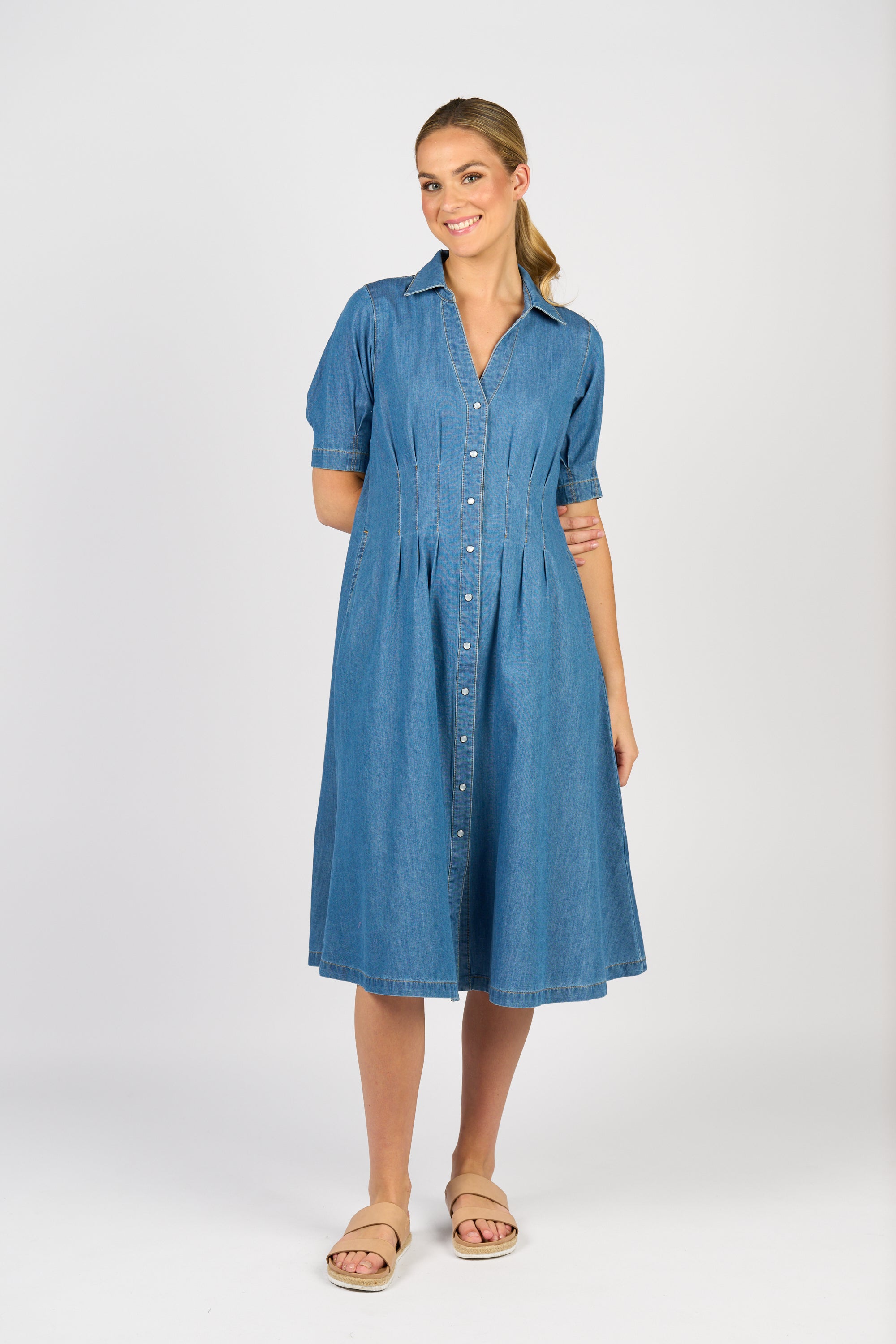 Vassalli Cap Sleeve Button Up Dress - Mid Wash
