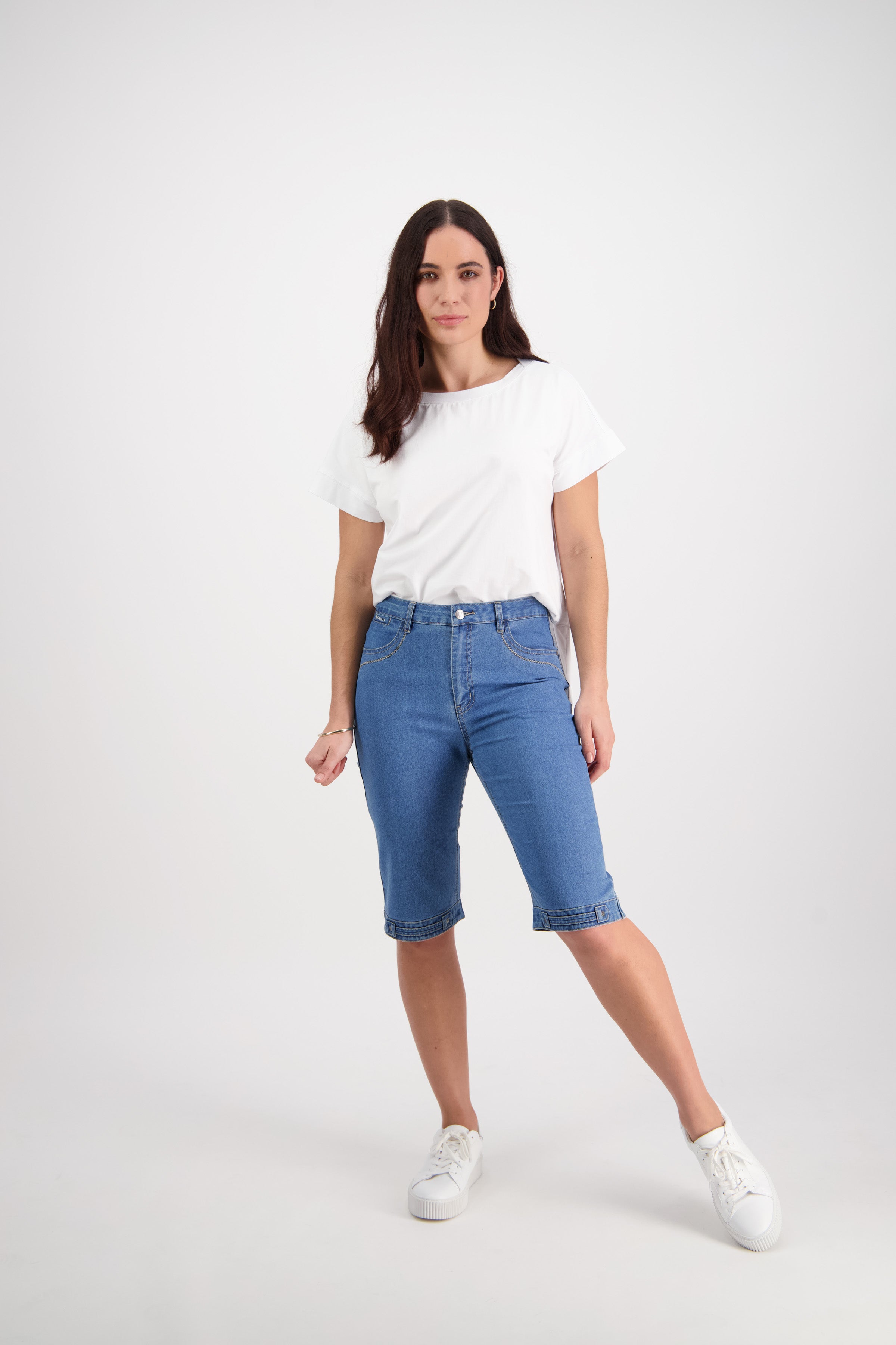 Vassalli Straight Leg Contrast Stitch Denim Short - Light Denim