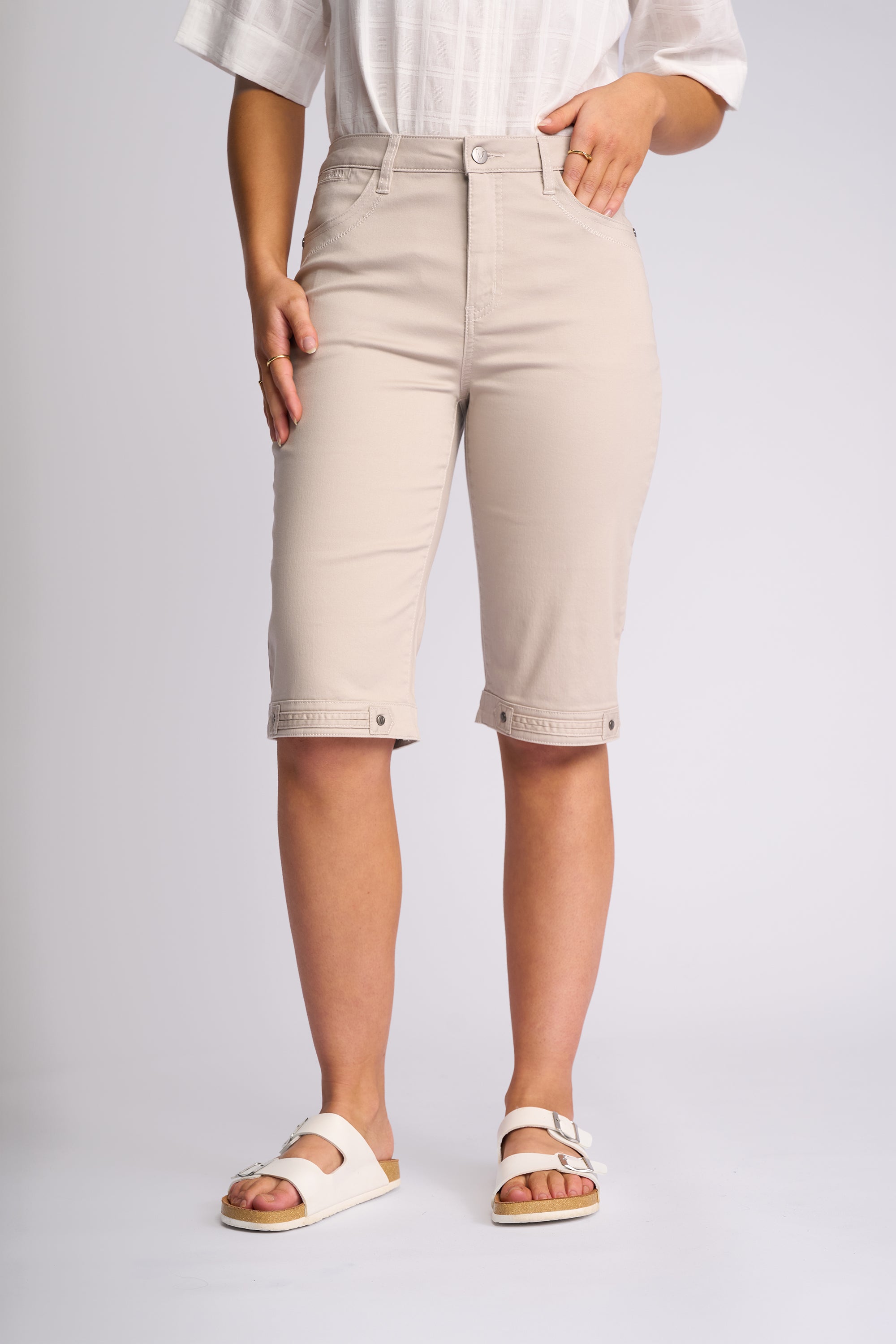 Vassalli Plain Straight Leg Short - Pumice